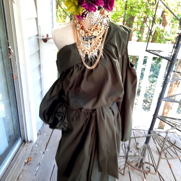 💚NEW!🤑2-piece CHIC 🔔bell pants set With a Long belt/sash 😍 ❤️ - Picture 10 of 17